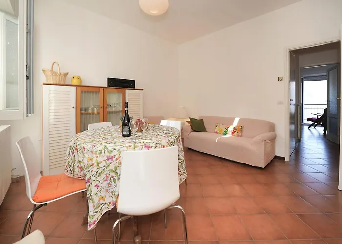 Lägenhet Cornucopia By Interhome Porto Valtravaglia